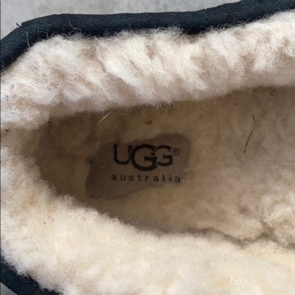 UGG Dakota Suede Slipper - Picture 4 of 10